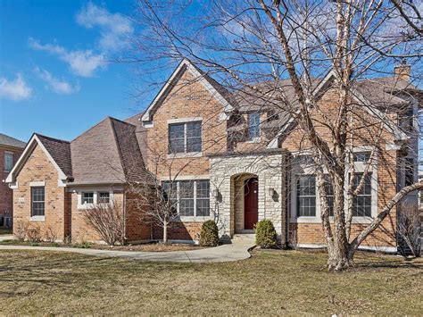 Zillow glenview il - $950,000 4 beds 2.5 baths 2,825 sq ft 0.30 acre (lot) 1325 Woodlawn Ave, Glenview, IL 60025 Glenview, IL home for sale This meticulously maintained end unit presents a …